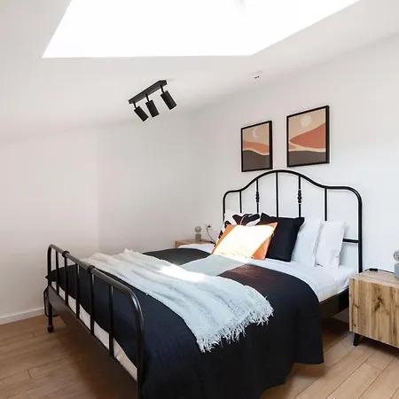 #stayhere - Modern & 2 Bedroom Апартаменты *