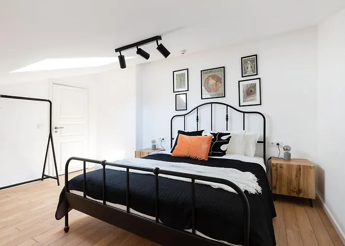 #stayhere - Modern & 2 Bedroom Butas