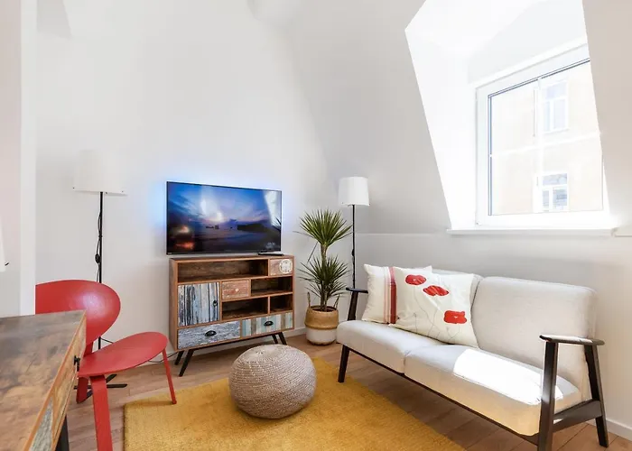 Butas #stayhere - Modern & 2 Bedroom