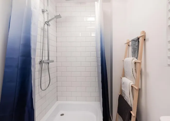 #stayhere - Modern & 2 Bedroom Butas