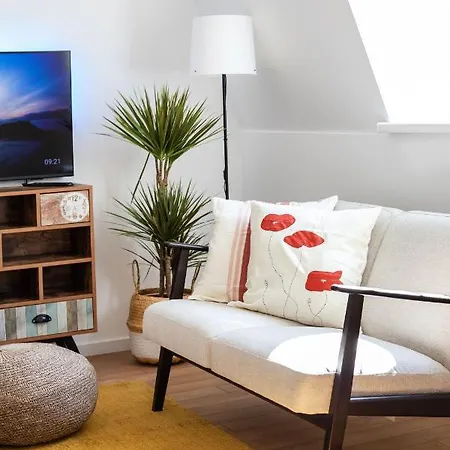 #stayhere - Modern & 2 Bedroom Апартаменти