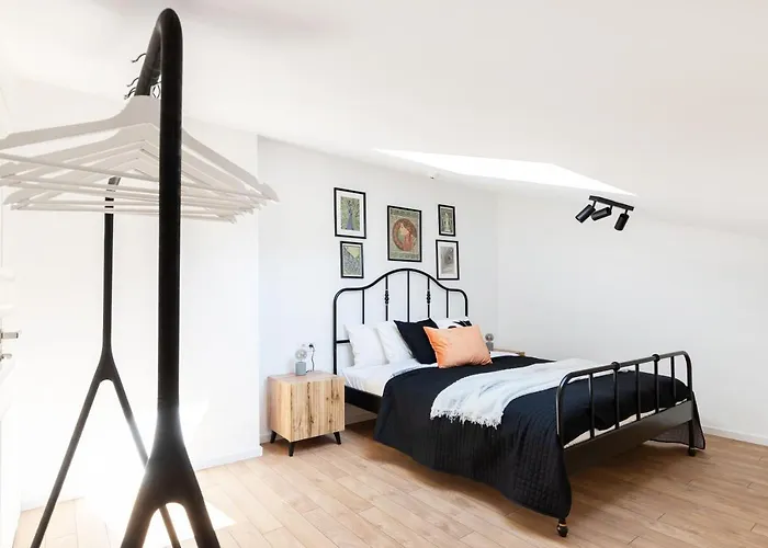 #stayhere - Modern & 2 Bedroom *