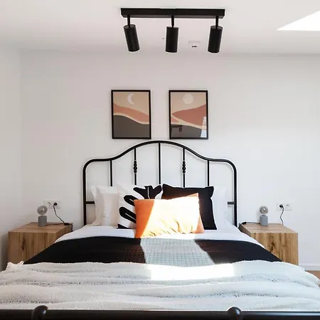 #stayhere - Modern & 2 Bedroom *