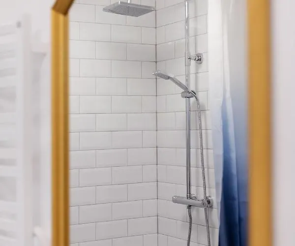 Apartman #stayhere - Modern & 2 Bedroom